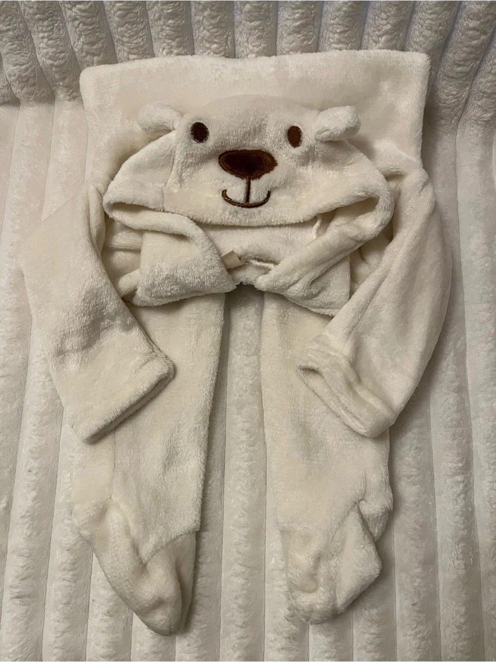 Lot of 5 baby clothes